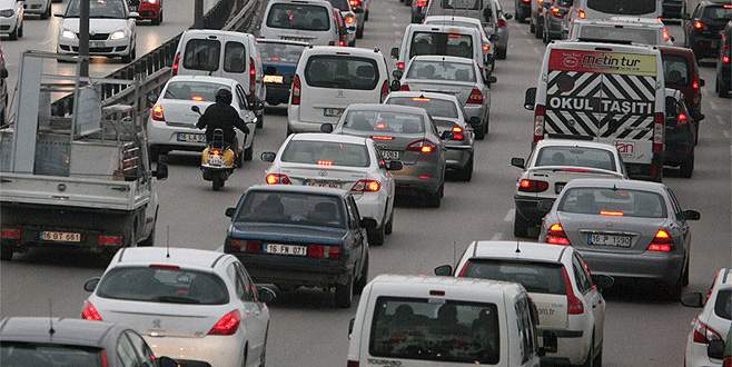 BURSA İÇİN BİRLİK; “Ulaştırmayan Ulaşımla Kördüğüm Bir Bursa!”