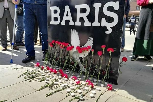 KINAMAK, ANMAK VE YAŞATILAN BARBARLIK VE KATLİAMLARA ÜZÜLMEK YETERLİ Mİ?