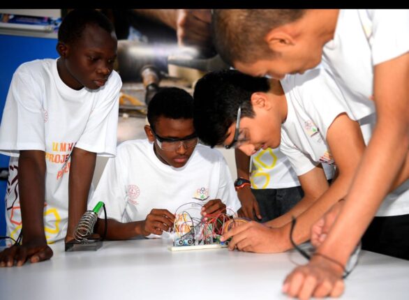 İmam Hatipliler Geleceğin Otomobili İçin Kolları Sıvadı