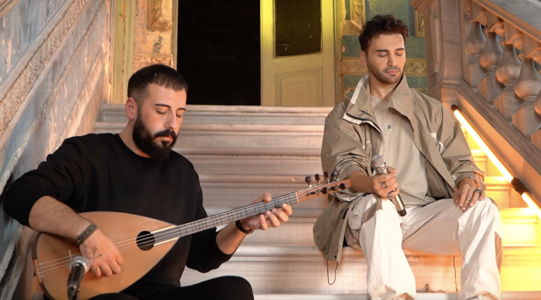 Emre Kaya yine “Hakkını” verdi     Usta Yorumcudan 5 eserlik Halk Müziği Projesi      Ünlü Popçudan yine çok konuşulacak bir proje daha