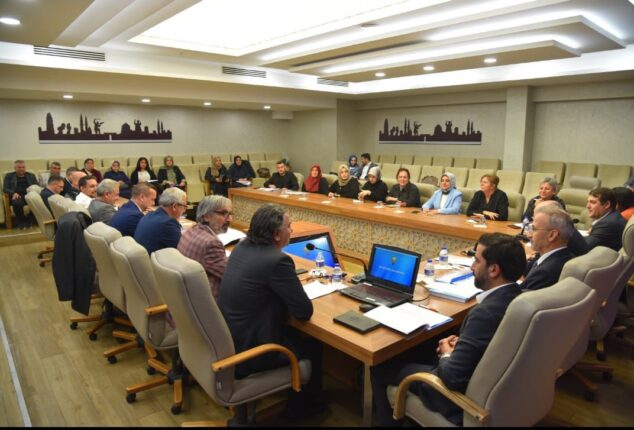 BAŞKAN GÜRKAN, İLÇE BULUŞMALARINI SÜRDÜRÜYOR