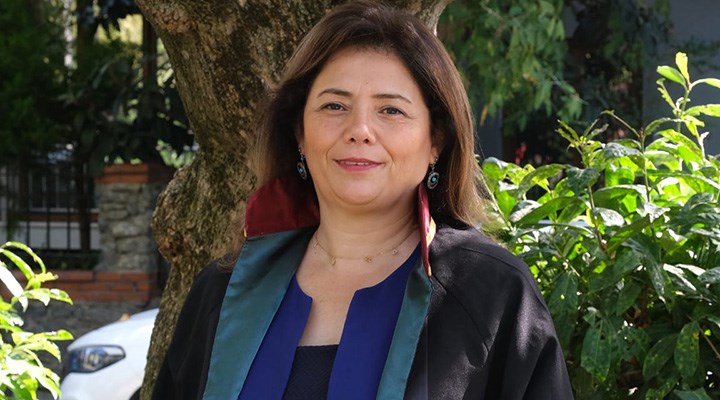 KADINA ROL BİÇENLERE KAPAK OLSUN