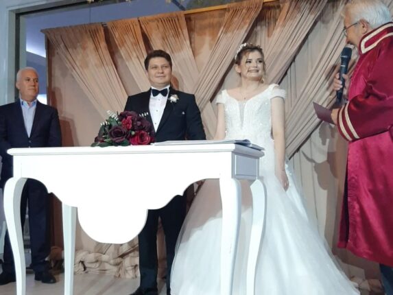 Siyaset Bu Düğünde Buluştu!