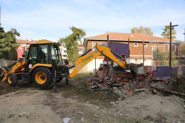 GÜRSU’NUN KALBİ VE SİMGESİ OLACAK YENİ KENT MEYDANI OLUŞUYOR