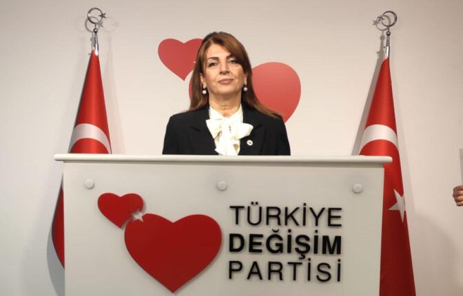 Şefika Keskin: ” Hayvan Katliamının Çözümü Eğitim!  ” Dedi