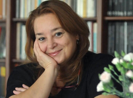 ASUMAN KAFAOĞLU-BÜKE, TABLODAKİ KADIN ADLI YENİ KİTABINDA SANAT TARİHİNİN KİTAP TUTKUNU KADINLARINI BULUŞTURDU!