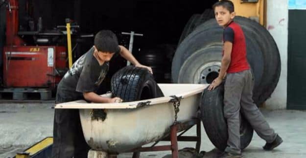 BUGÜN DÜNYA ÇOCUKLAR GÜNÜ, ANCAK BİZLER KENDİMİZİ KANDIRMAYALIM!!!!!