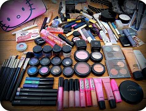 Temel makyaj eğitimlerine yoğun ilgi