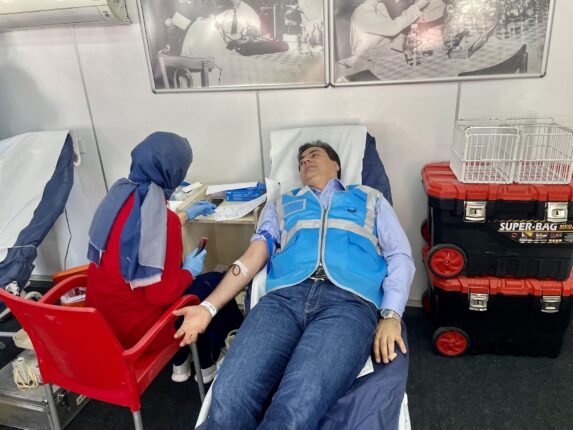 DEVA Partisi’nden kan bağışı etkinliği