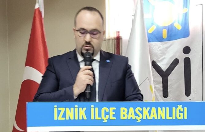 İZNİK İYİ PARTİ’DE MUSTAFA KÜÇÜK GÜVEN TAZELEDİ.