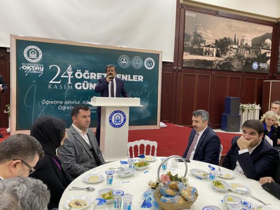 Yıldırım’lı Öğretmenler 24 Kasım Öğretmenler Günü Yemeğinde Bir Araya Geldi