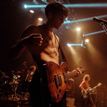 BATURALP’İN MERAKLA BEKLENEN YENİ SOLO ALBÜMÜ ‘ROMANTİK MANİFESTO’ İKİ YIL SÜREN BİR ÇALIŞAMIN ÜRÜNÜ