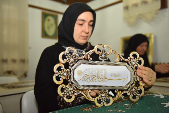 YILDIRIM’DA ‘KÂĞIT RÖLYEF’E YOĞUN İLGİ