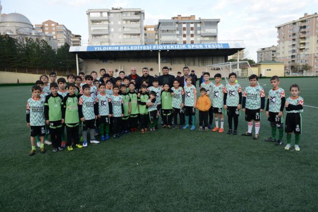 BAŞKAN YILMAZ SPORCULARLA BULUŞTU