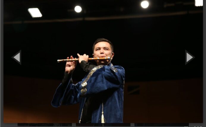 Avni Anıl, eserleriyle anıldı