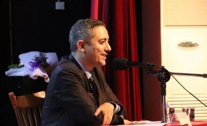 Türk milleti ,ilk seçimde gerekeni yapacak ve  aydınlık yolların köşe taşlarını döşeyecektir.