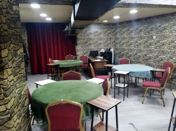 Ruhsatsız faaliyet gösteren kahvehaneler mühürlendi