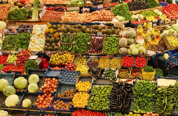 KADINLARIMIZ ÜMİTSİZ GİRDİĞİ PAZARDAN, AĞLAYARAK ÇIKIYOR