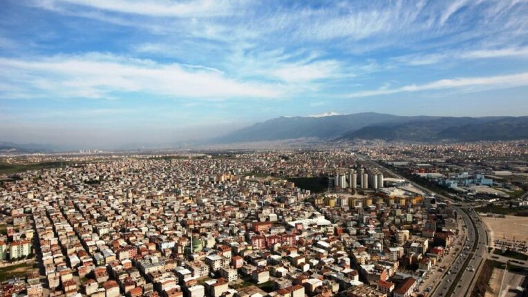 Betona Gömülen Bursa’da İnsanlar Yeşili Buzdolabında Arıyor!