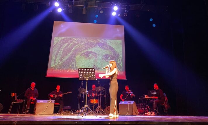 Yeşil Kasaba Gaziantep türkülerini söyleyince izleyicilerden büyük beğeni kazandı!