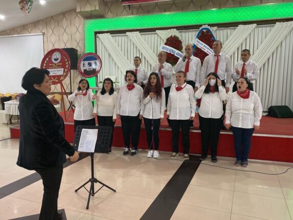 BURSA’DA ENGELLER SEVGİYLE ORTADAN KALDIRILIYOR