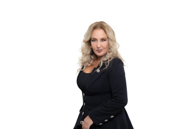 NEVESER GERGİNOK’TAN “GİDESİM VAR”