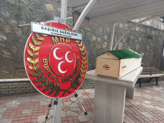 MHP’li Meclis Üyesinin Acı Gününde Yalnız Bırakmadılar…