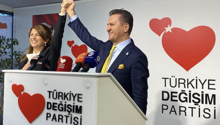 TDP’Lİ ŞEFİKA KESKİN KADINSIZ DEMOKRASİ OLMAZ DEDİ