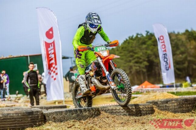 İZNİK MOTOSİKLET SPOR KLÜBÜ TÜM KUPALARI ALDI