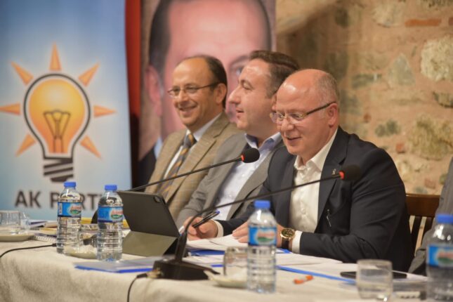 BAŞKAN GÜRKAN: “2023 YILININ TÜM DÜNYAYA HAYIRLAR GETİRMESİNİ DİLİYORUM”