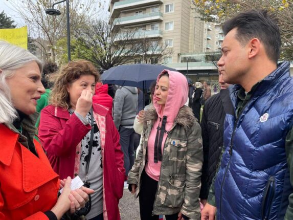 DEVA Osmangazi’den Etkili Çıkış! Mavi Yelekliler’den Kadın ve Gençlik Buluşmaları!