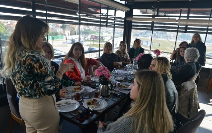 Annelerden  güzelleştiren  buluşma