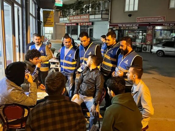 DEVA OSMANGAZİ; “Şehrimizin En Önemli Yapılarından Biri Olan 600 Yıllık Kapalıçarşıyı Ayağa Kaldırmak İçin Daha Neyi Bekliyorsunuz!”