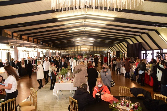 Anlamlı şenliğe  ünlülerden büyük ilgi