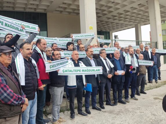 ÇATSANDER ÜYELERİYLE İSTİŞARE YAPIYOR.