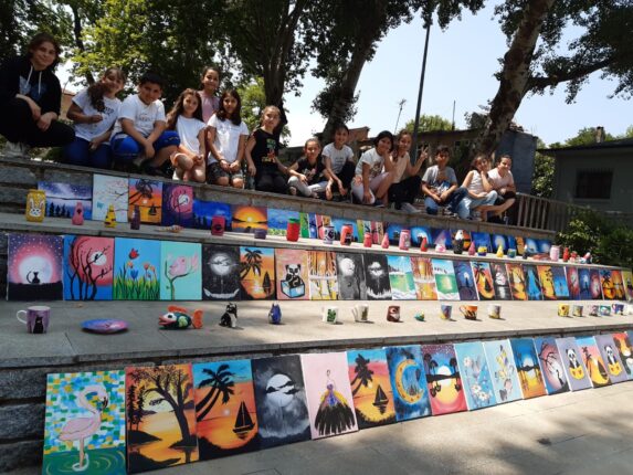 İZNİK HALK EĞİTİM DE DOLU DİZGİN BİR YIL