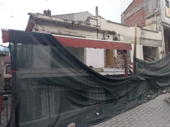 Osmangazi’nin Kalbinde Düşündüren İnşaat Kalıntısı!