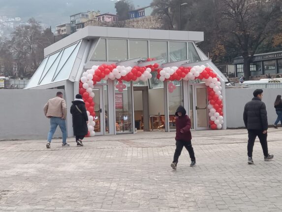 Ağam Bizimle Eyleniyır…!!!