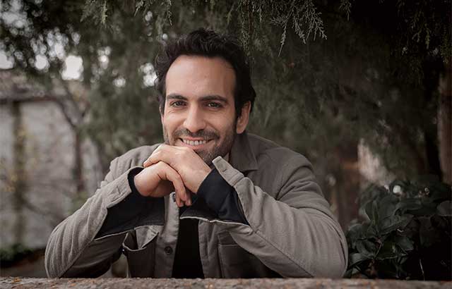 BUĞRA GÜLSOY MİLLİYET SANAT’A KONUŞTU…”GENELDE YA İÇİME ATARIM YA YAZARIM”