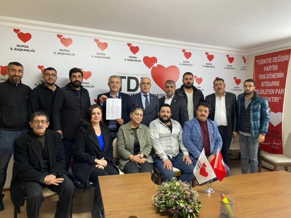 TDP BURSA; “Bazı Arkadaşların Görevlerinden El Çektirildikten Aylar Sonra İstifa Yalanına Sarılması İçine Düştükleri Çaresizlikten Başka Bir Şey Değildir!”