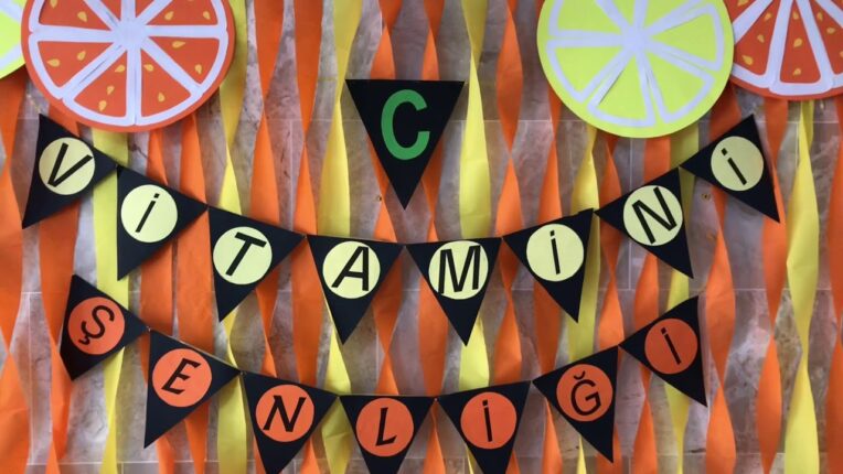 İlkokul Öğrencileri Vitamin Şenliği ile Sağlıklı Beslenmeye Dikkat Çekti