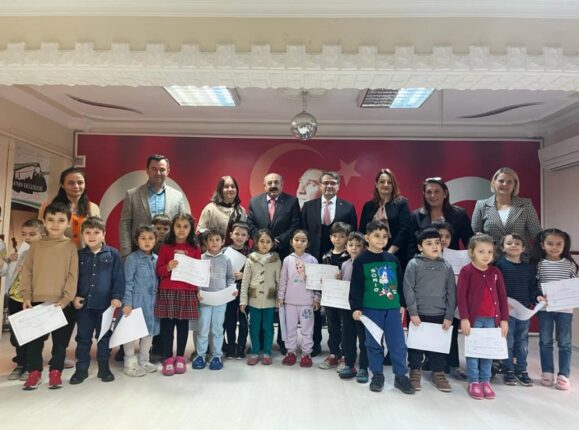 Yıldırım Halk Eğitim Merkezi Aile Okulu Projesi mezunlarını vermeye devam ediyor