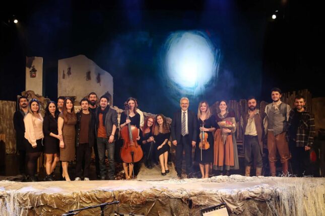 NKT “DÜNYANIN BÜTÜN İSİMLERİ” İLE ALKIŞLARI TOPLADI