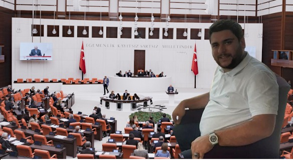 RECEP BATUHAN ÖZKAN’IN BURSA  MİLLETVEKİLLİĞİ ADAYLIK  LİSTESİNDE 1. SIRADA OLDUĞU KULİSLERE DÜŞTÜ.