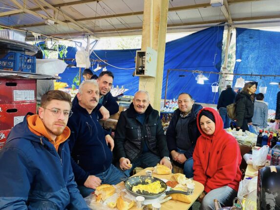 Pazarcı Eziliyor, Bükülüyor, Ölüyor… Farkında mısınız?