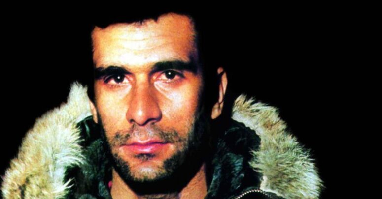 UTANMAK ERDEM OLMALI. KİMLERİ FEDA ETTİK KİMLERİ BAŞ TACI YAPTIK?