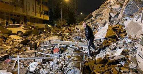 Deprem geliyorum demez!