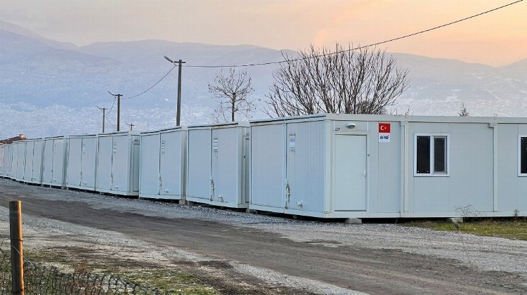 KIŞ DONDURUYOR.  AFAD YAZI BEKLİYOR!