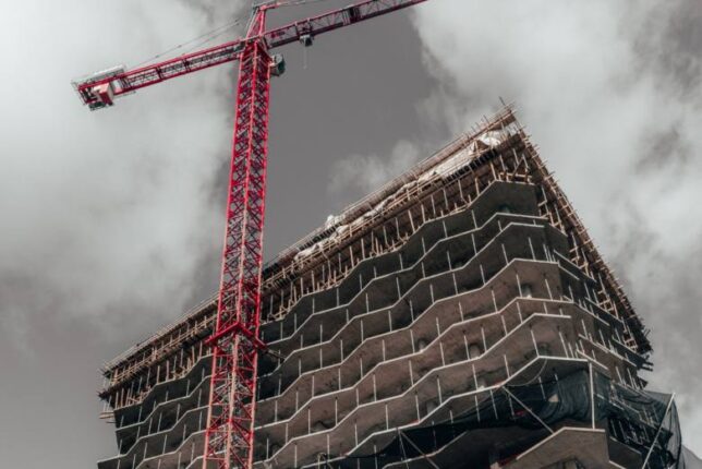 DÜNYA ÇAPINDA İNŞAAT PROJELERİNİ KOORDİNE MÜHENDİS KARA TABLOYU ÇIKARDI: BUNDAN SONRA NE YAPMALI?