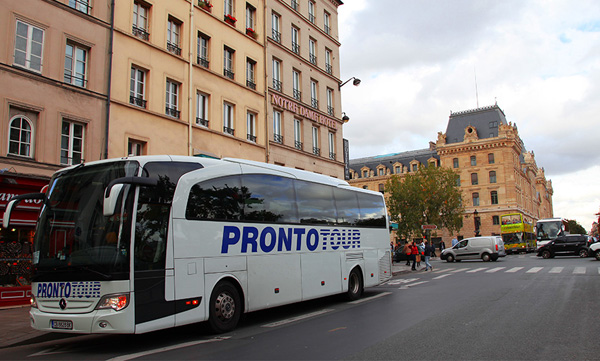 Prontotour doktor ve teknisyenlerle afet bölgesinde!